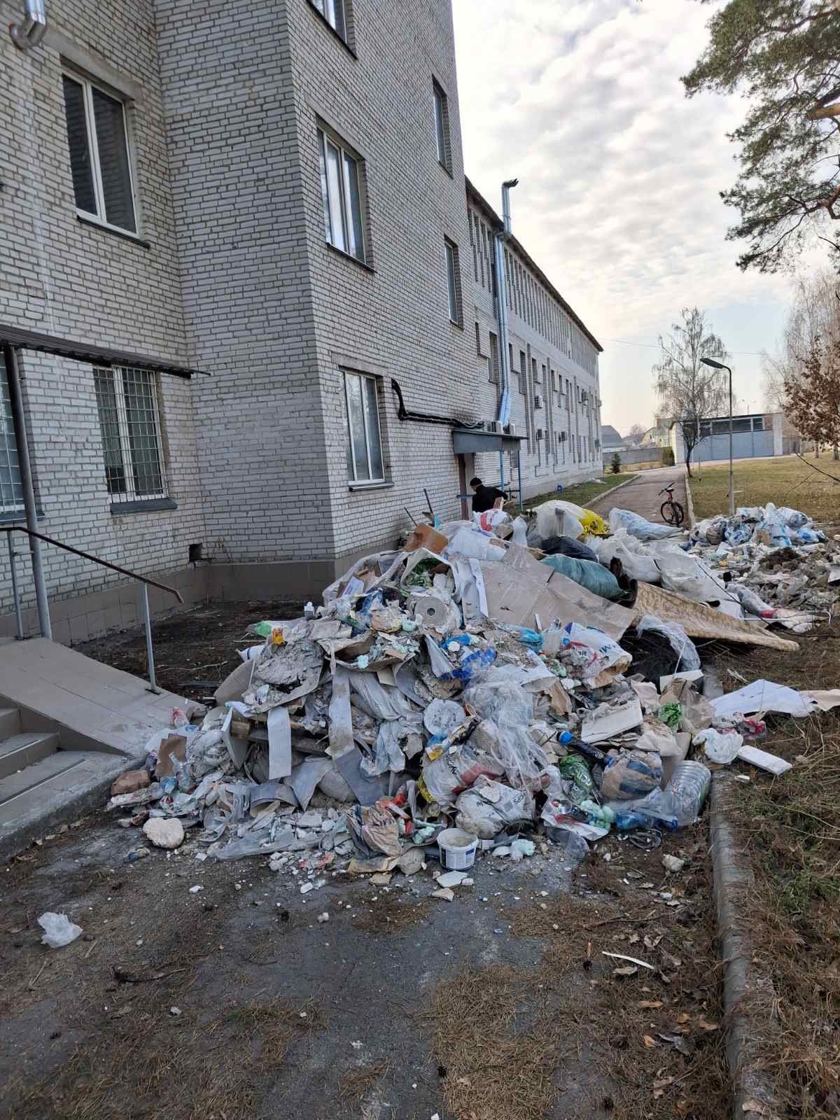 Що входить у послугу вивозу сміття. Повний розбір